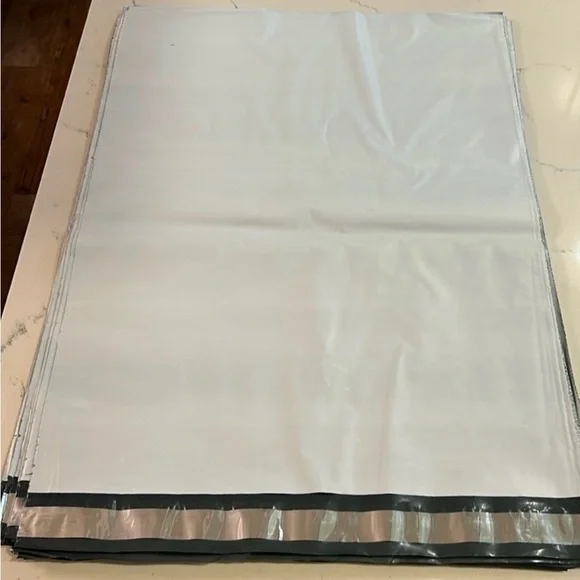 (100) 9X12 White Poly Mailers - Picture 2 of 3